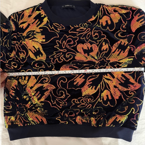 Zara sequin sweatshirt size L - Picture 3 of 3